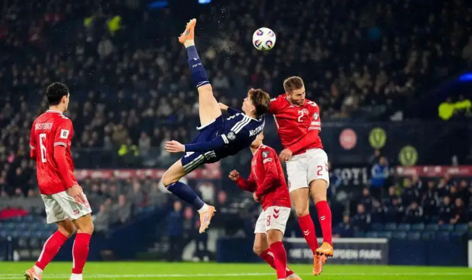 詹姆斯刷新,纪录,灰熊,乐鱼体育,乐鱼app,乐鱼官网,乐鱼体育app